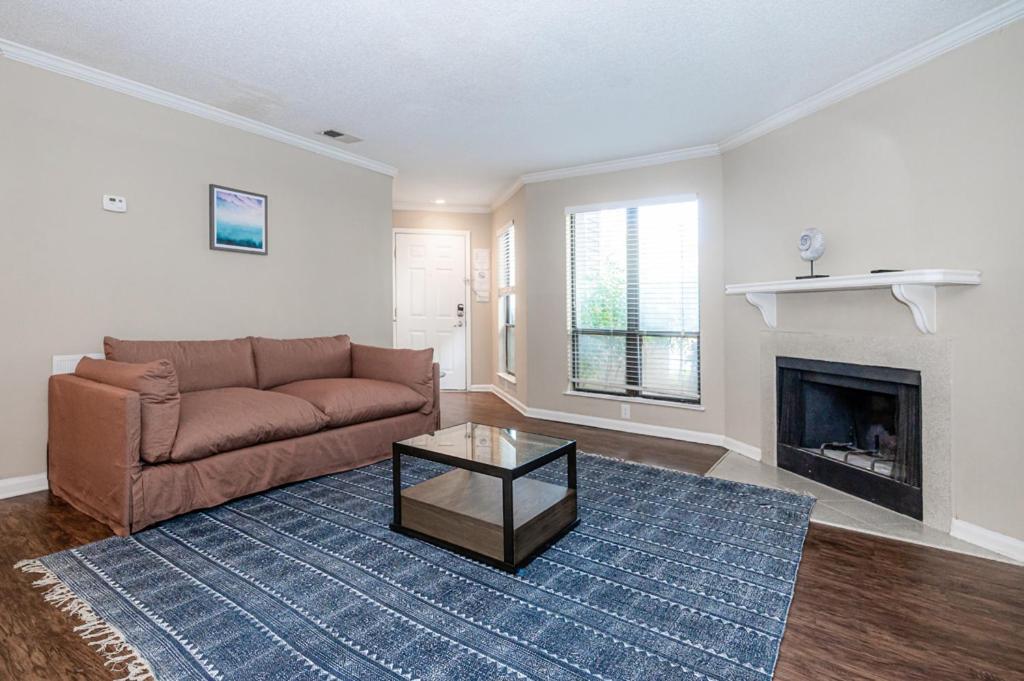 Viagem - - Bright 2br W/gym+pool+parking Apartment *
