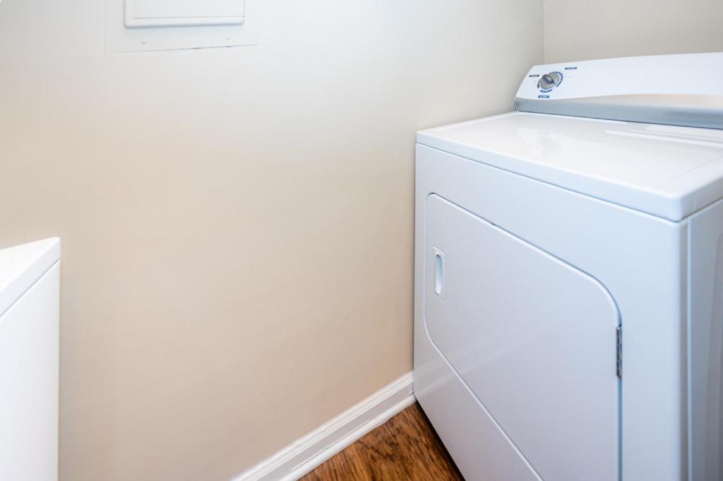 Viagem - - Bright 2br W/gym+pool+parking * Charlotte