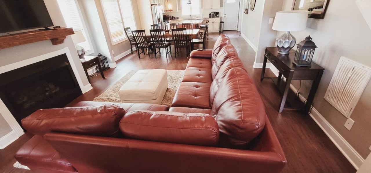 Spacious Deluxe House For You, Your Family And Friends