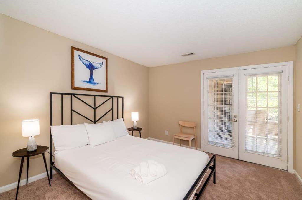 Unique 2br Prime Location With Gym & Parking