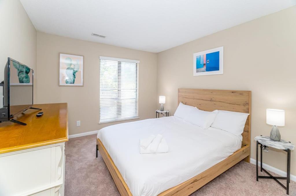 Apartment Unique 2br Prime Location With Gym & Parking