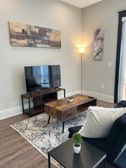 Modern 1bd Studio Apt In Plaza Midwood With Community Pool *