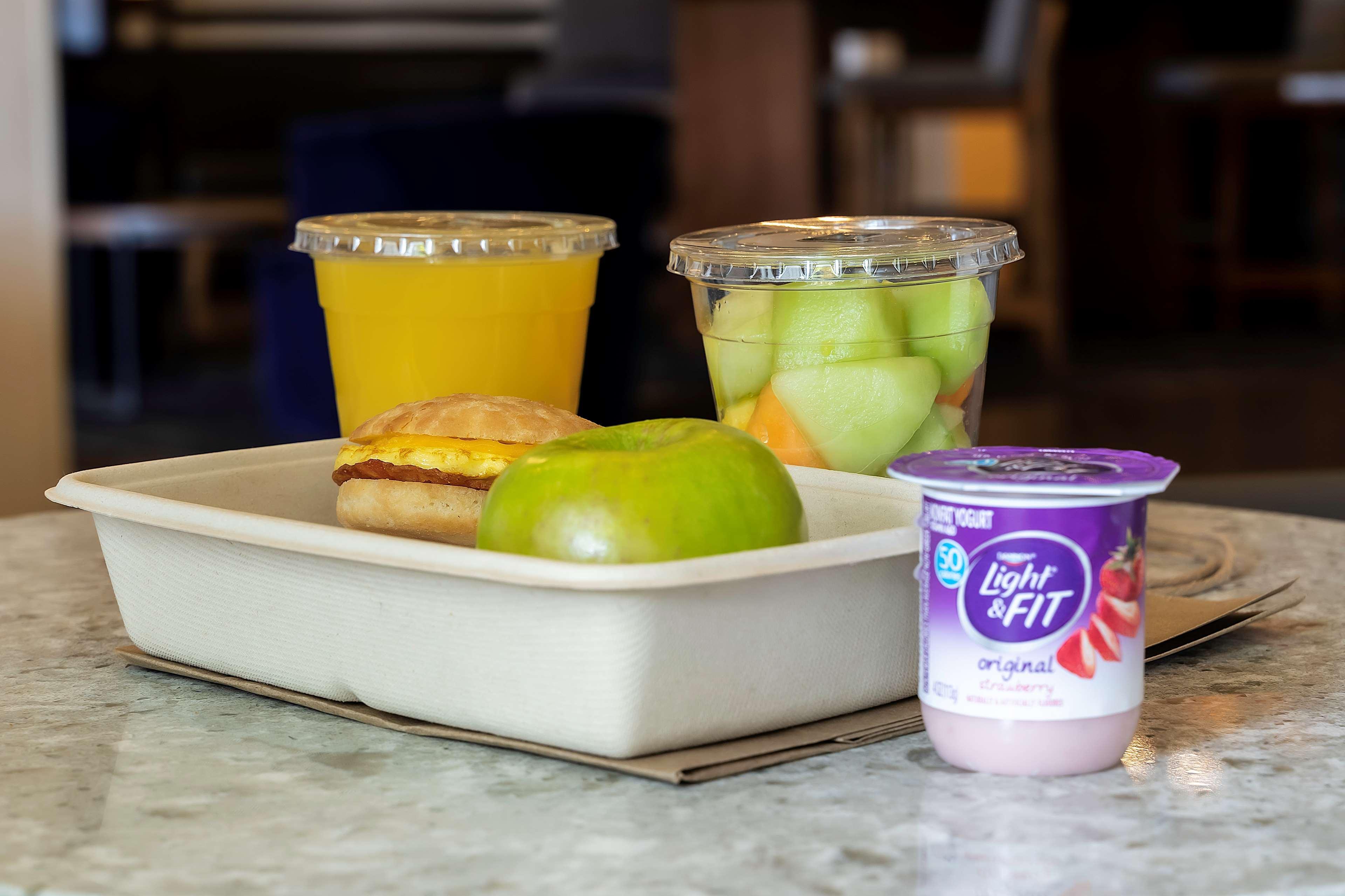 Hyatt Place Airport Billy Graham Parkway Hotel 3*