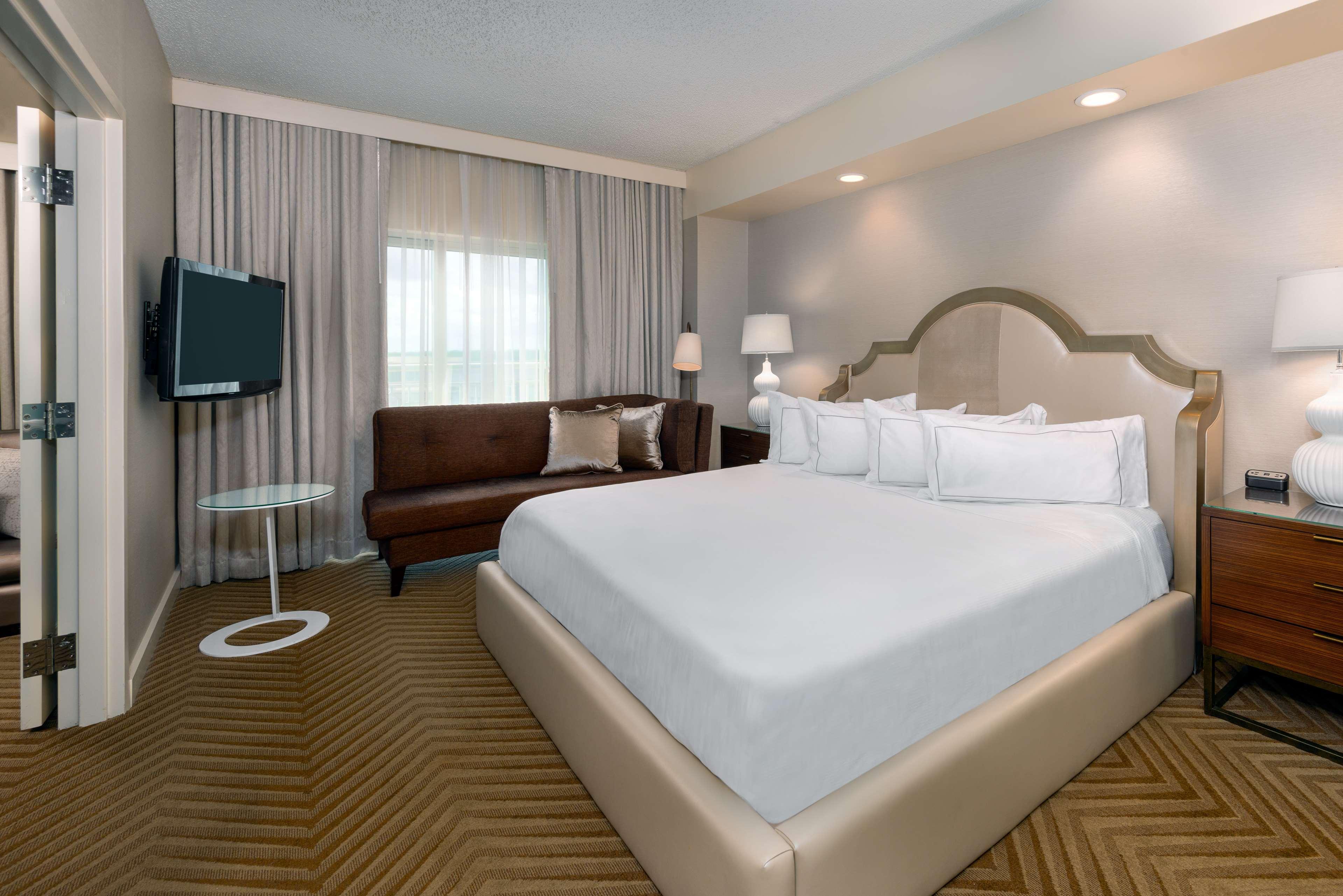 Hilton Airport