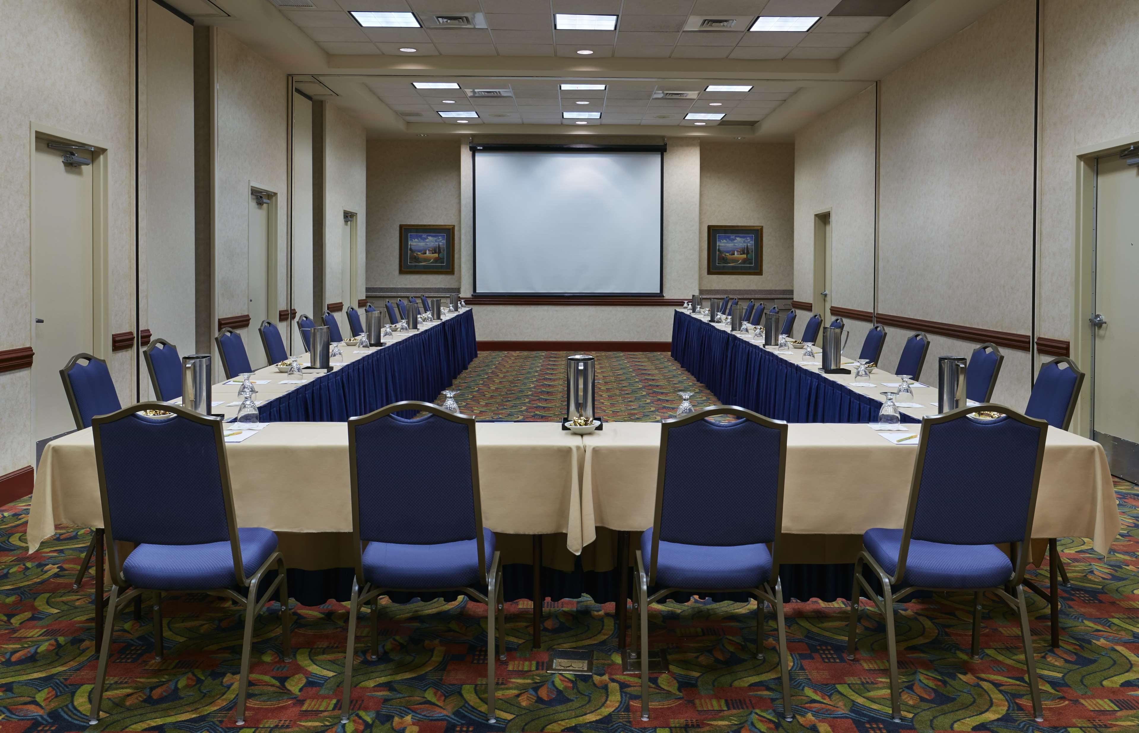 Hilton Garden Pineville 3* Charlotte