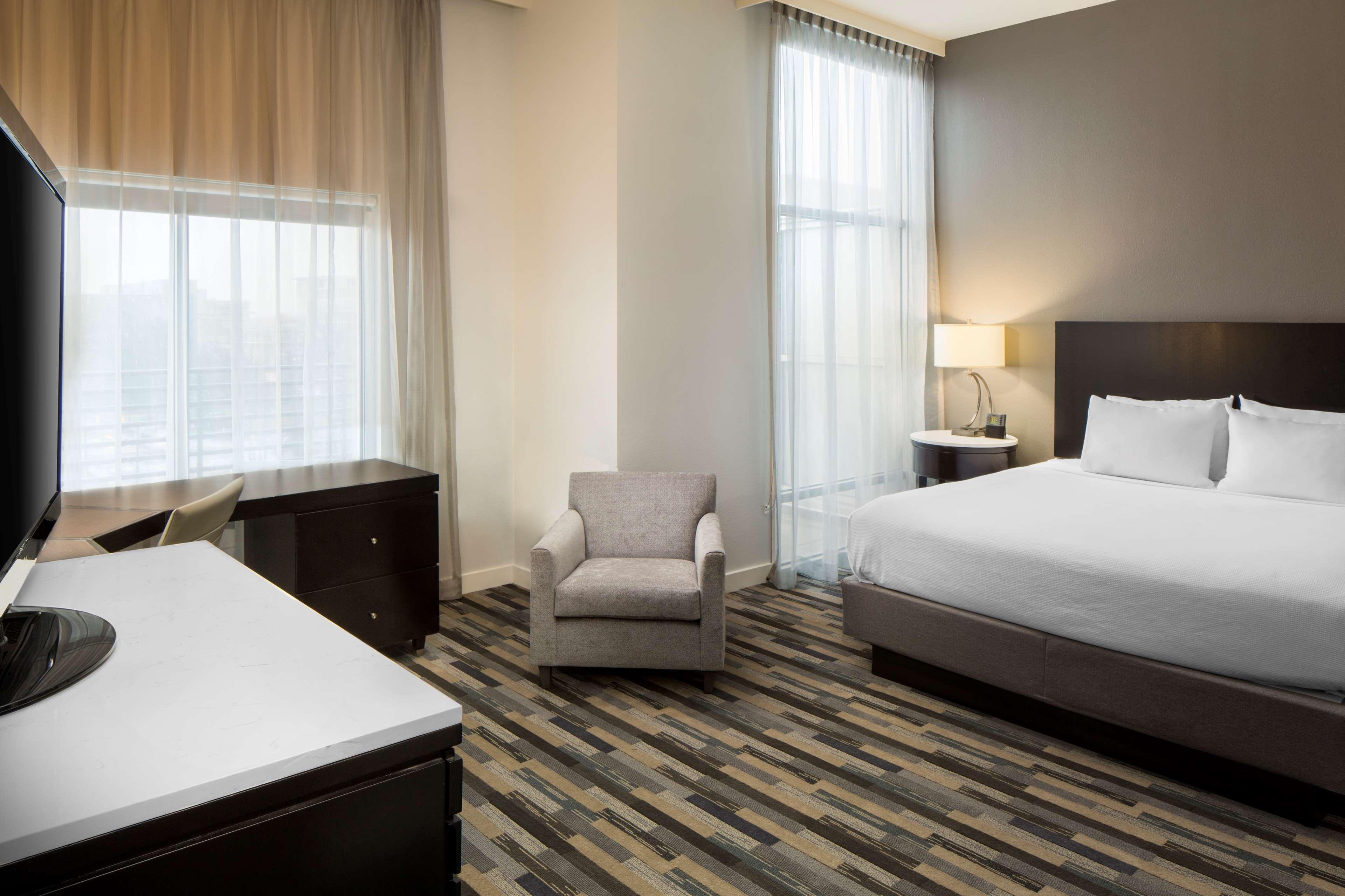 Hyatt House Center 3*