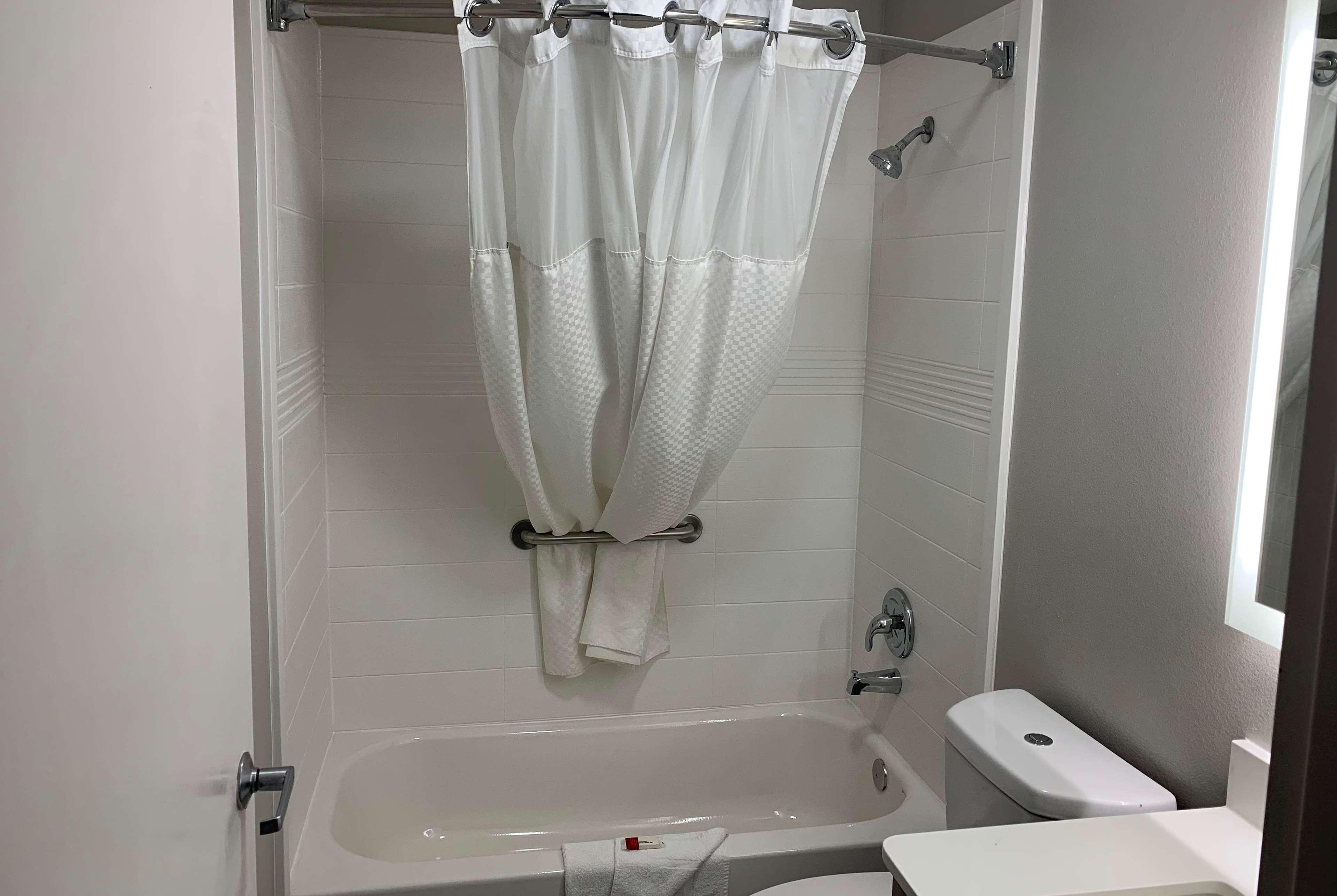 Microtel By Wyndham Airport 3*