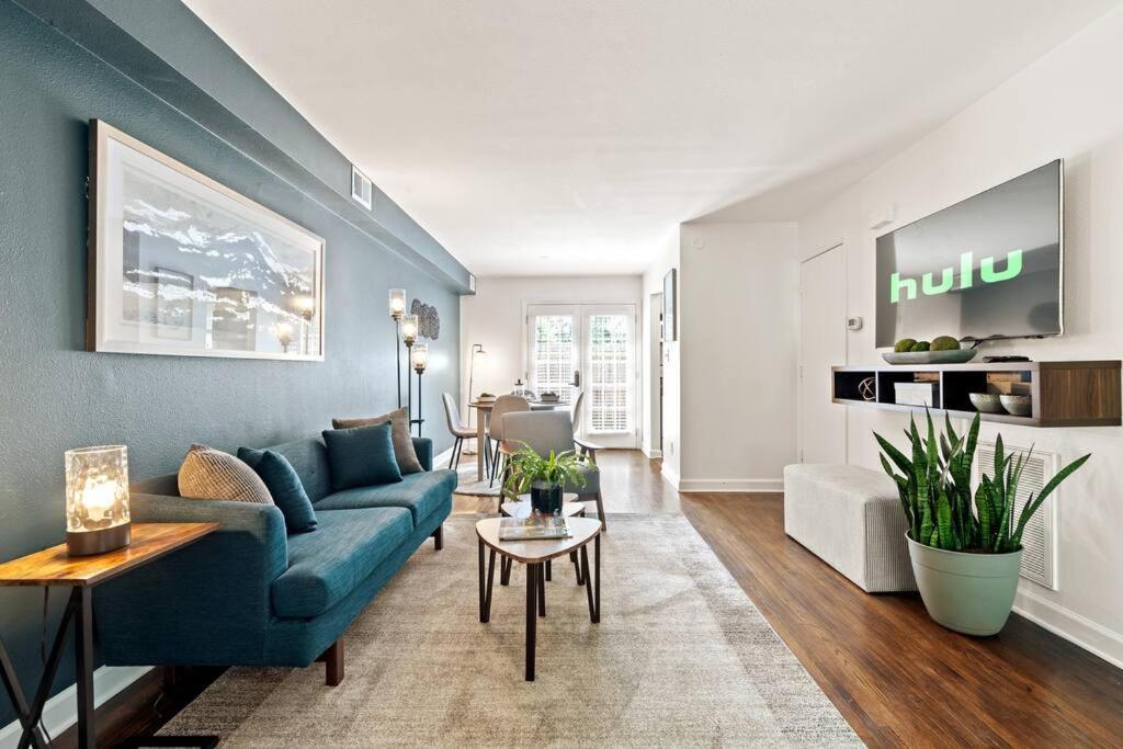 Apartment Cozy Near Luxury Mall & Uptown W/ Pool! Charlotte
