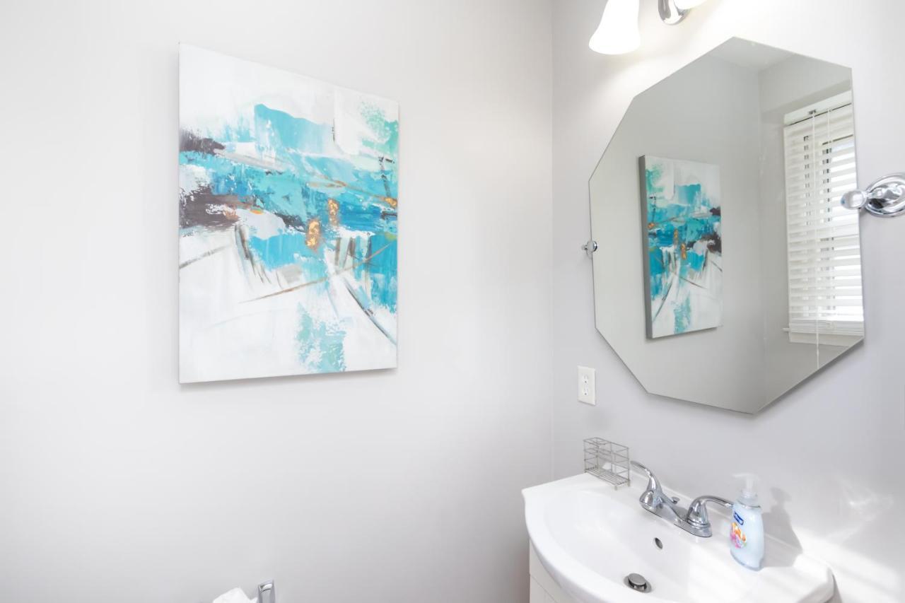 Roomy 3br 2 Bath Minutes To Uptown And Airport Ideal For Small Families * Charlotte