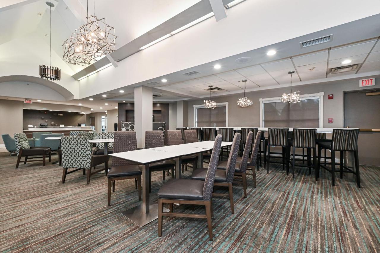 Hotel By Marriott Piper Glen 3*