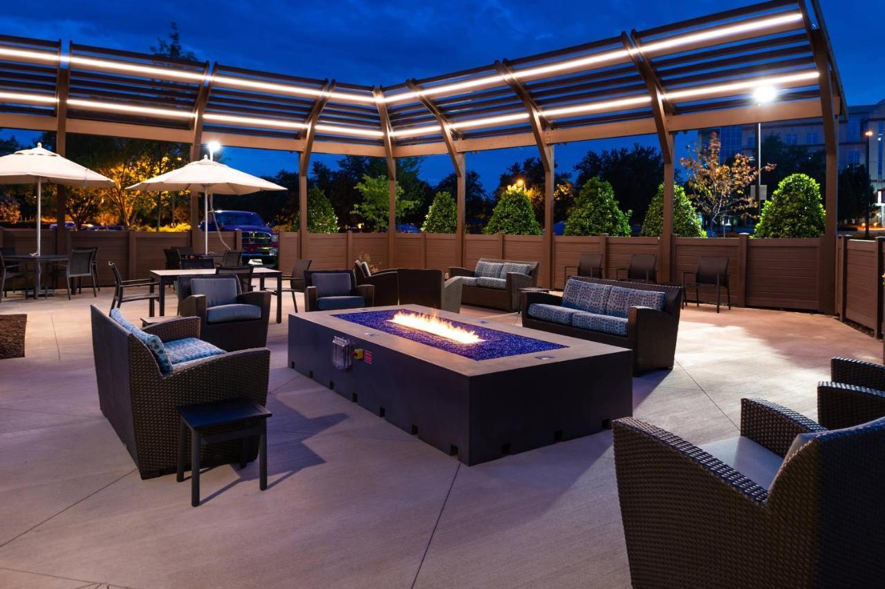 Hotel Courtyard By Marriott Northlake 2*