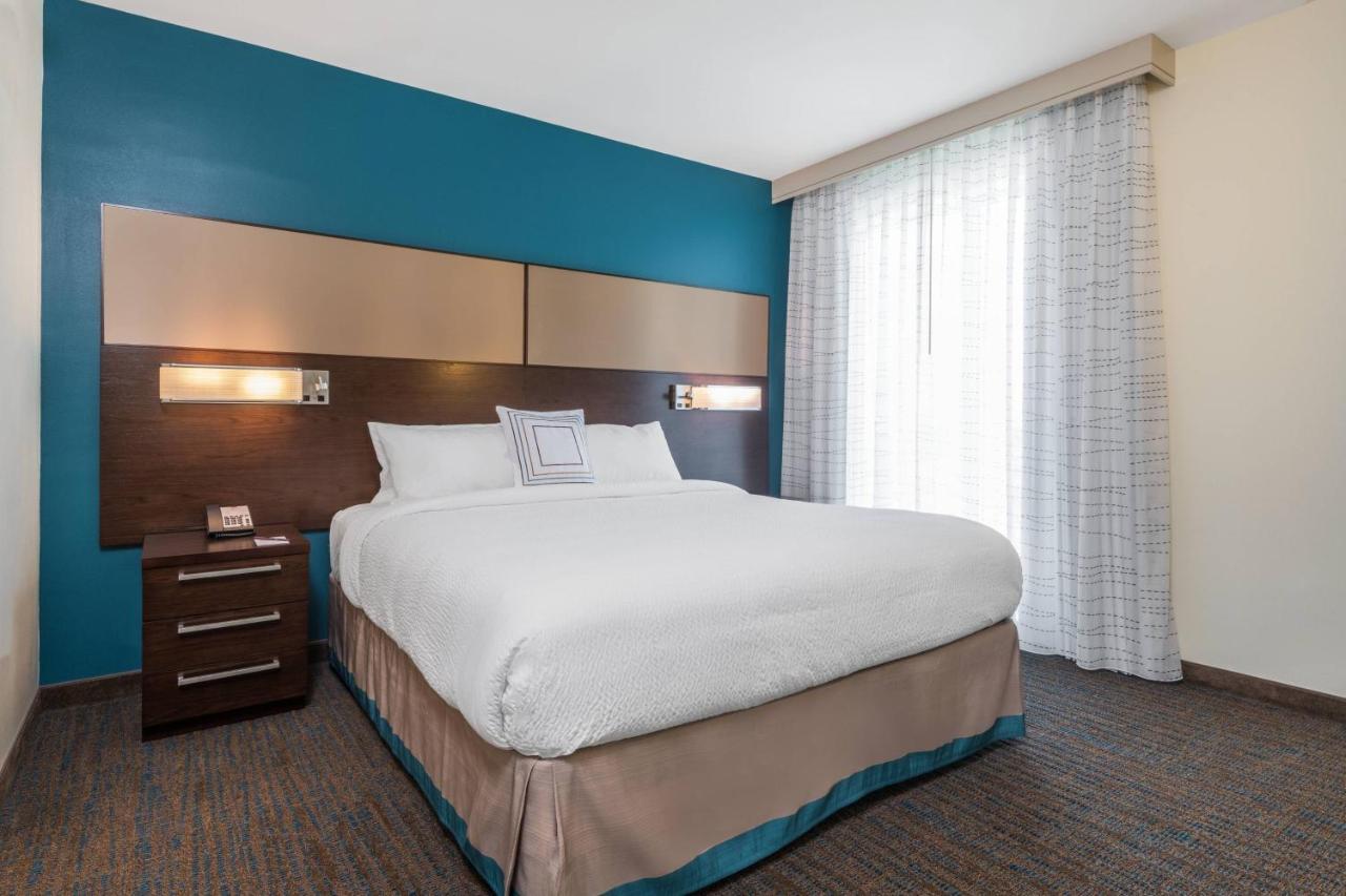 Hotel By Marriott Center