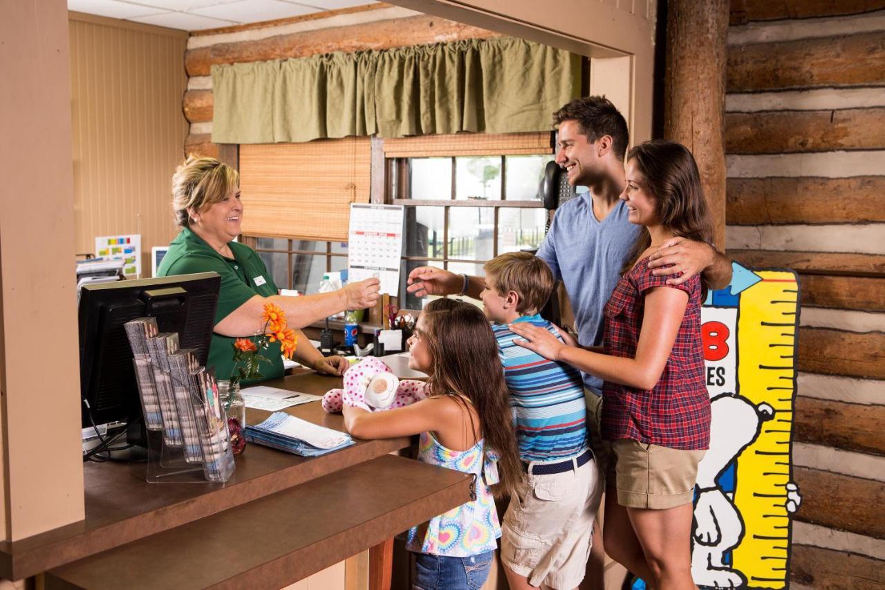 Carowinds Camp Wilderness Charlotte