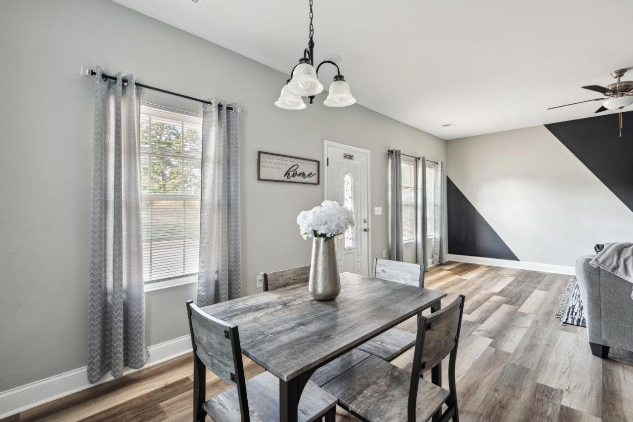 Serenity 12min From Uptown & Spectrum Ctr Holiday home *