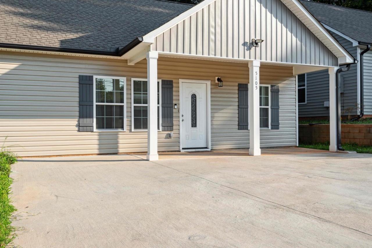 Serenity 12min From Uptown & Spectrum Ctr Holiday home *