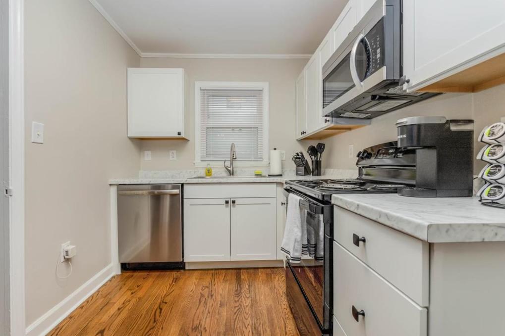 Apartment Minutes Away From Downtown Area Charlotte