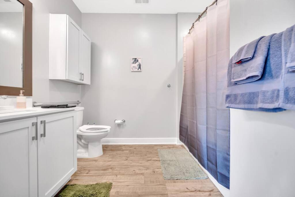Organic Modern ~ King Bed ~ In Plaza Midwood