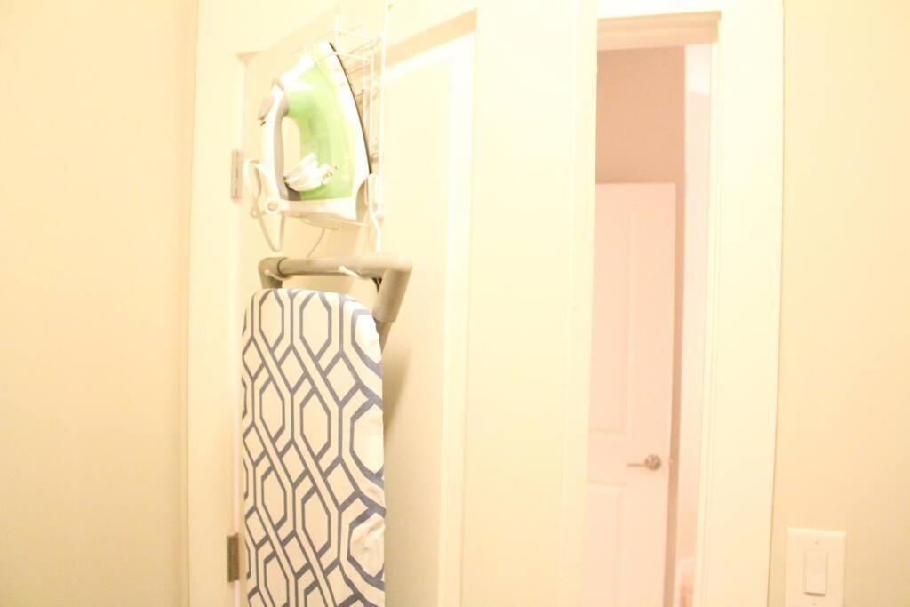 Apartment Luxury Dilworth 1br ◉ Near Food, Shops & Greenway