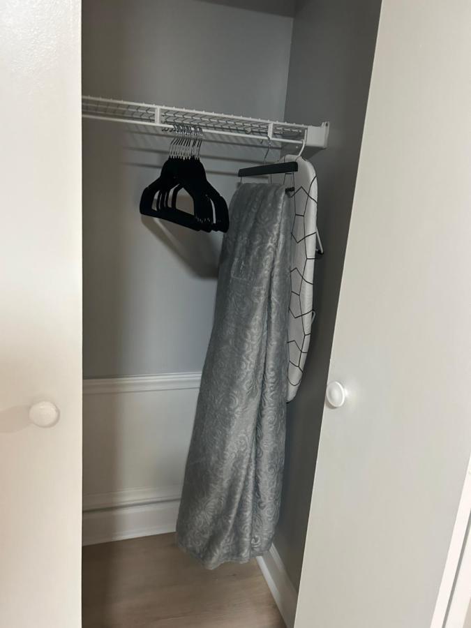 Holiday home Comfy Lower Lvl With Jetted Tub Near Uptown And Unc