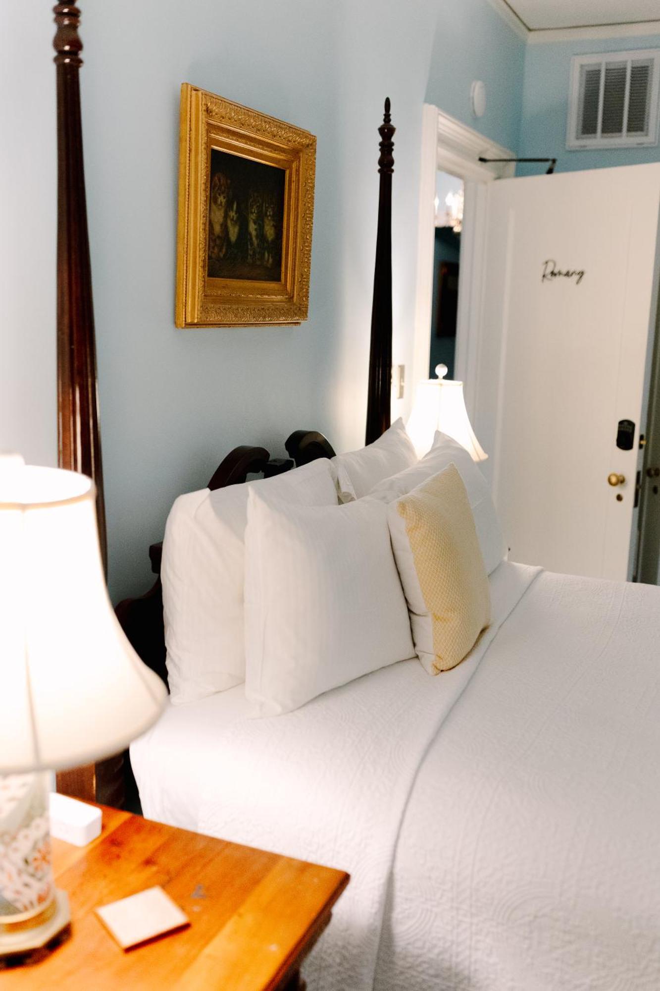 Bed & Breakfast The Morehead 3*