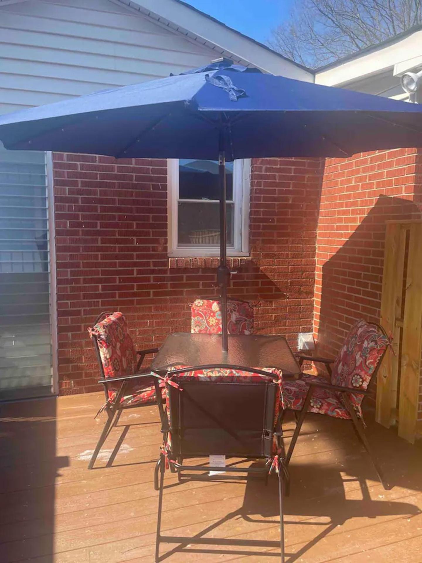 West-end Downtown - Easy Access To Airport & Jcsu Holiday home *