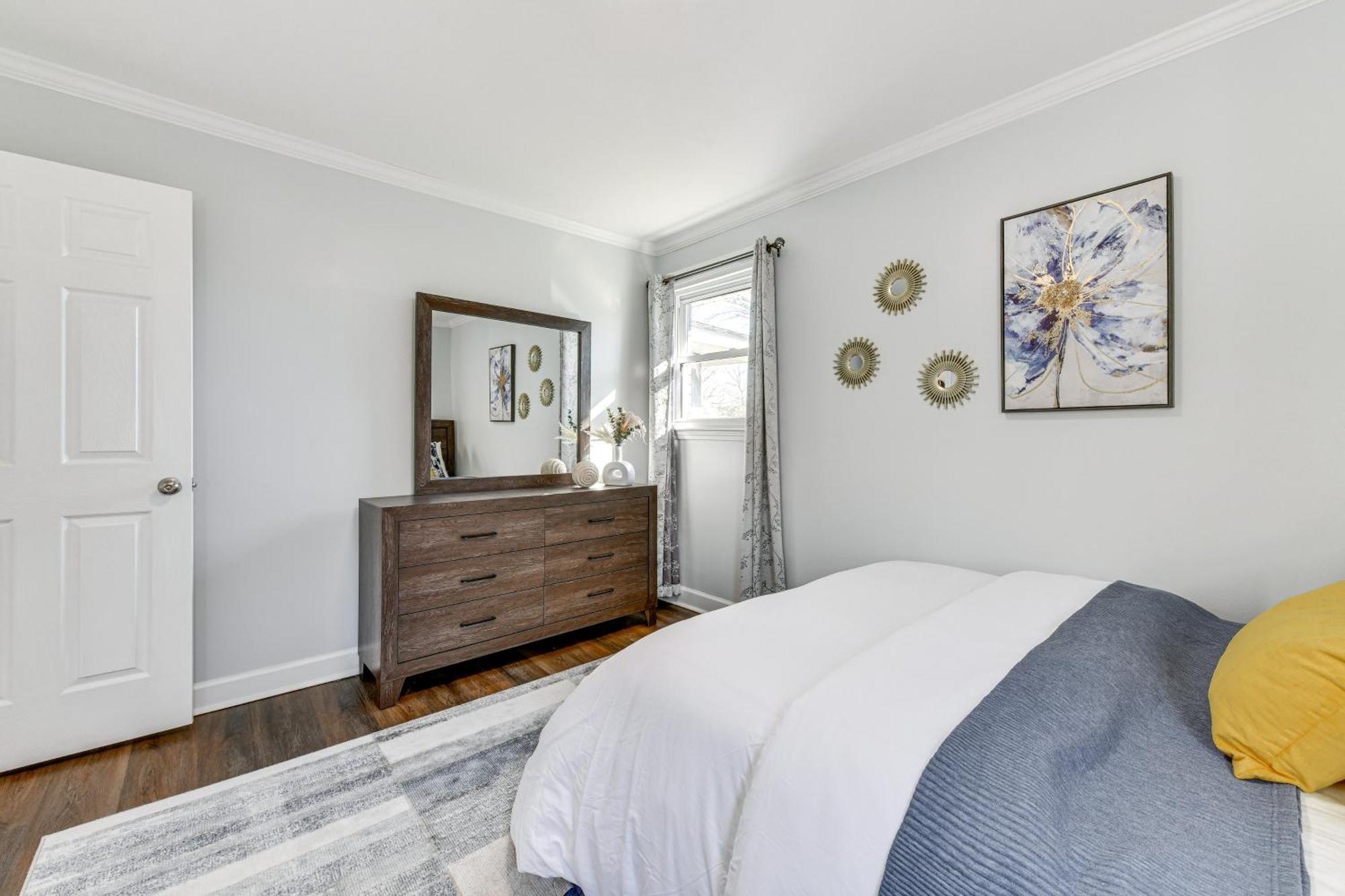 Holiday home Newly Updated About 3 Mi To Downtown Charlotte!