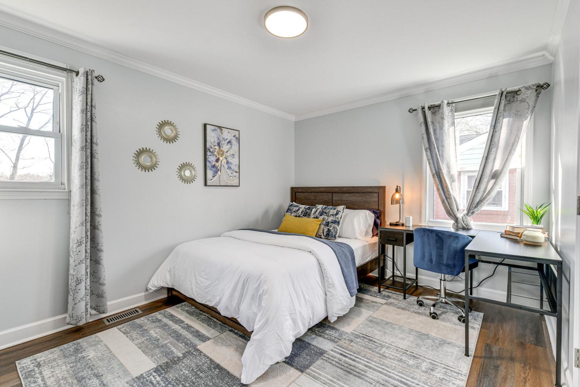 Newly Updated About 3 Mi To Downtown Charlotte! Charlotte