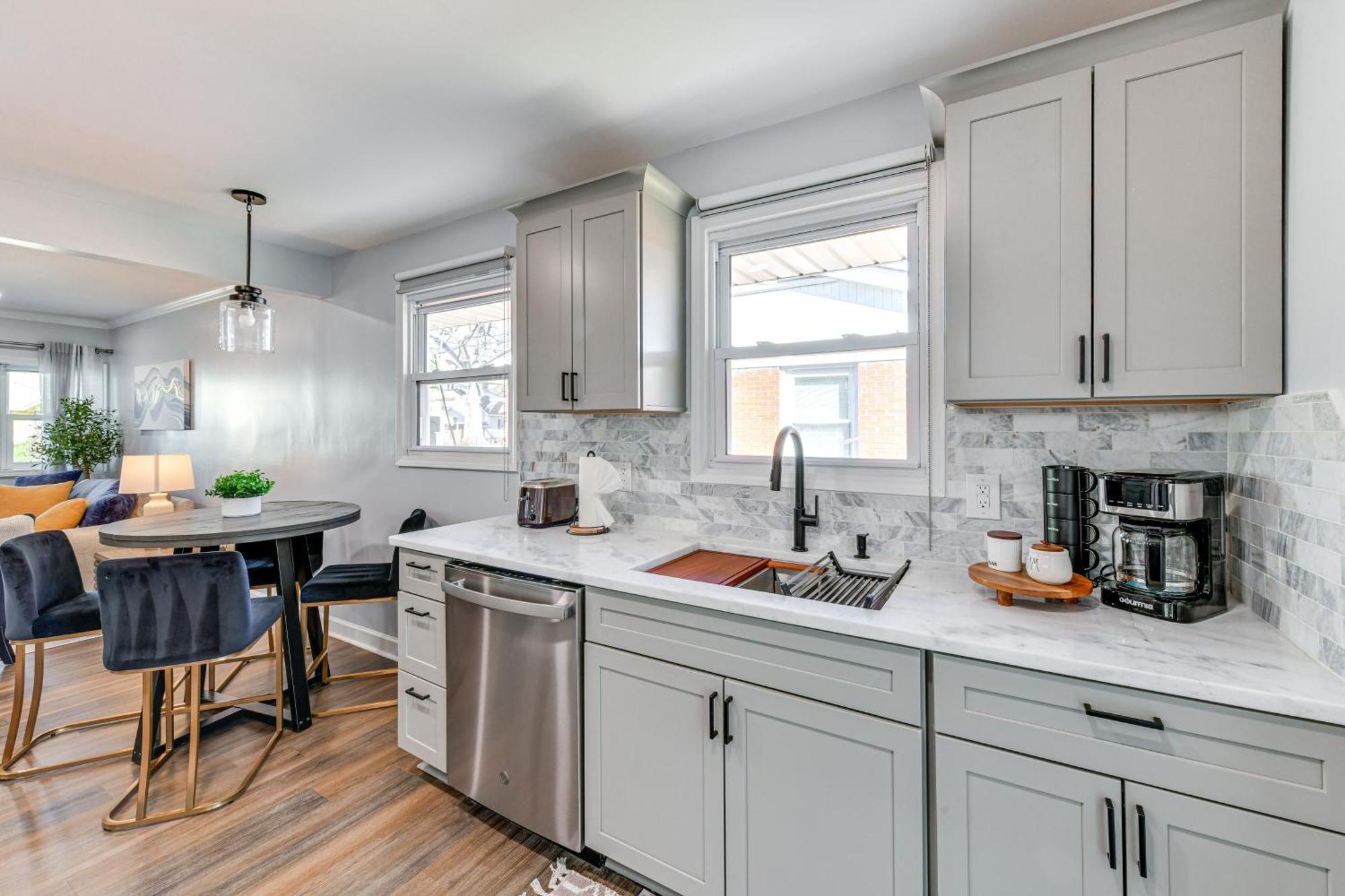 Newly Updated About 3 Mi To Downtown Charlotte! Holiday home Charlotte