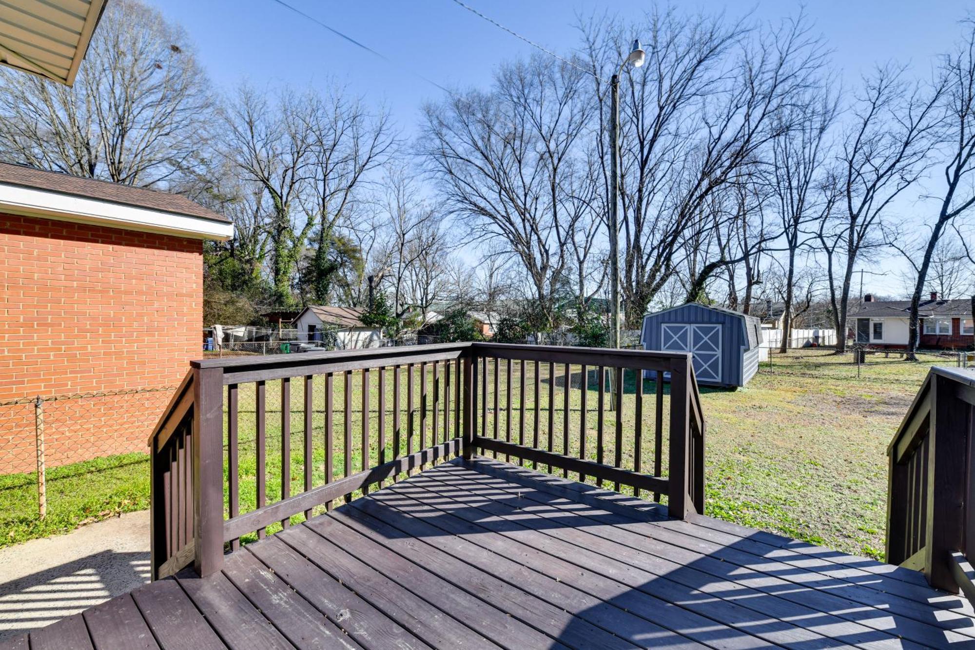 Holiday home Newly Updated About 3 Mi To Downtown Charlotte! *