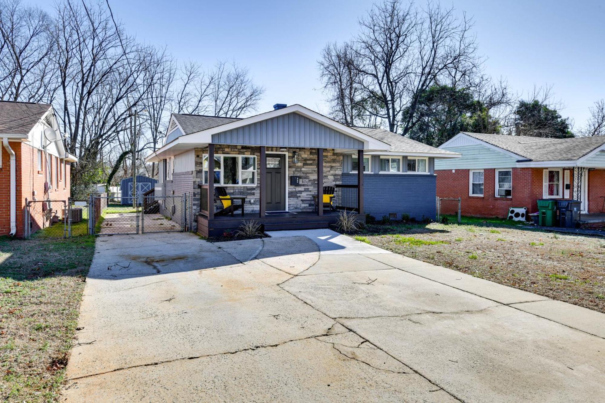 Newly Updated About 3 Mi To Downtown Charlotte! * Charlotte