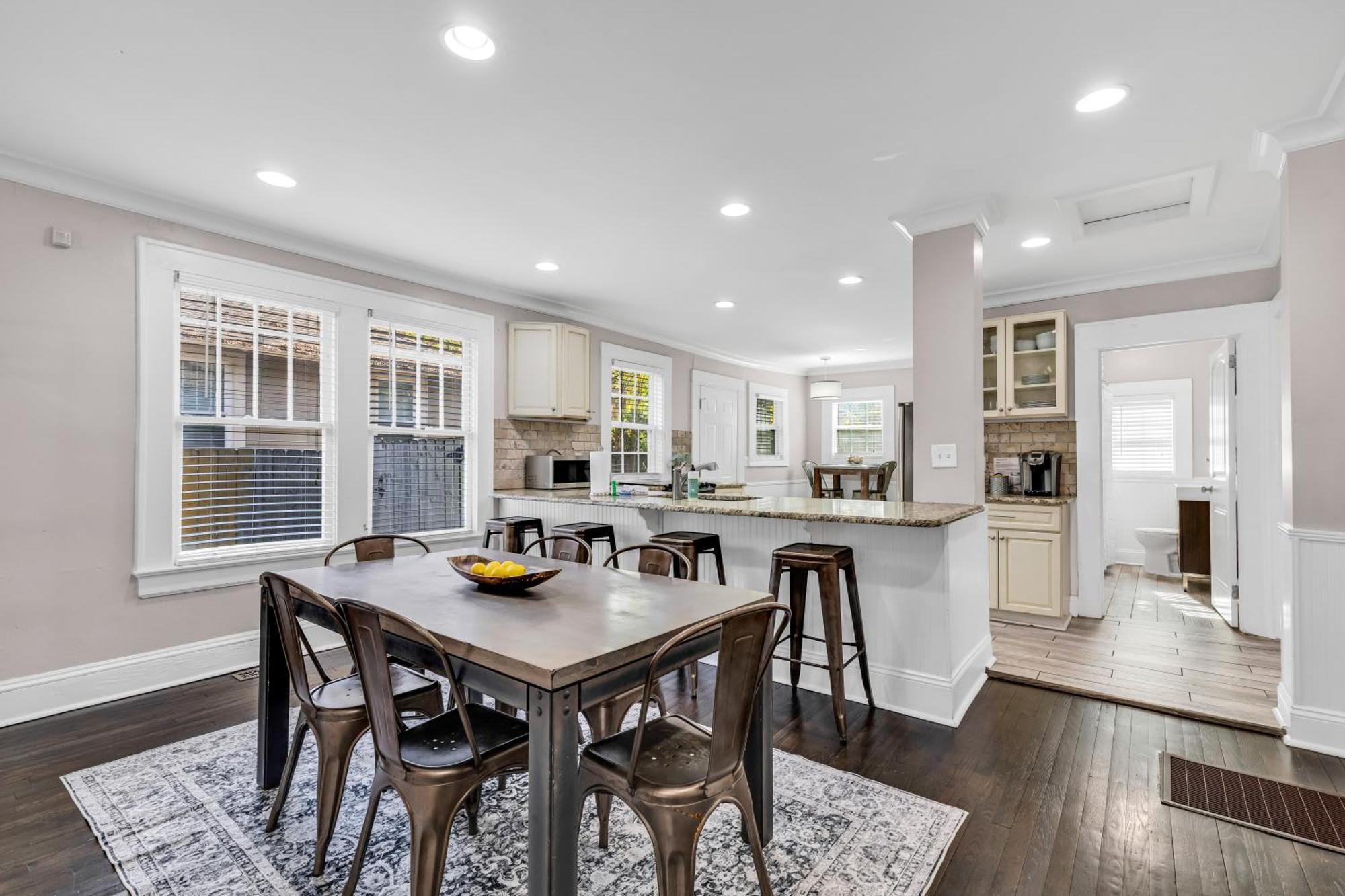 Bright And Modern Close To Everything *
