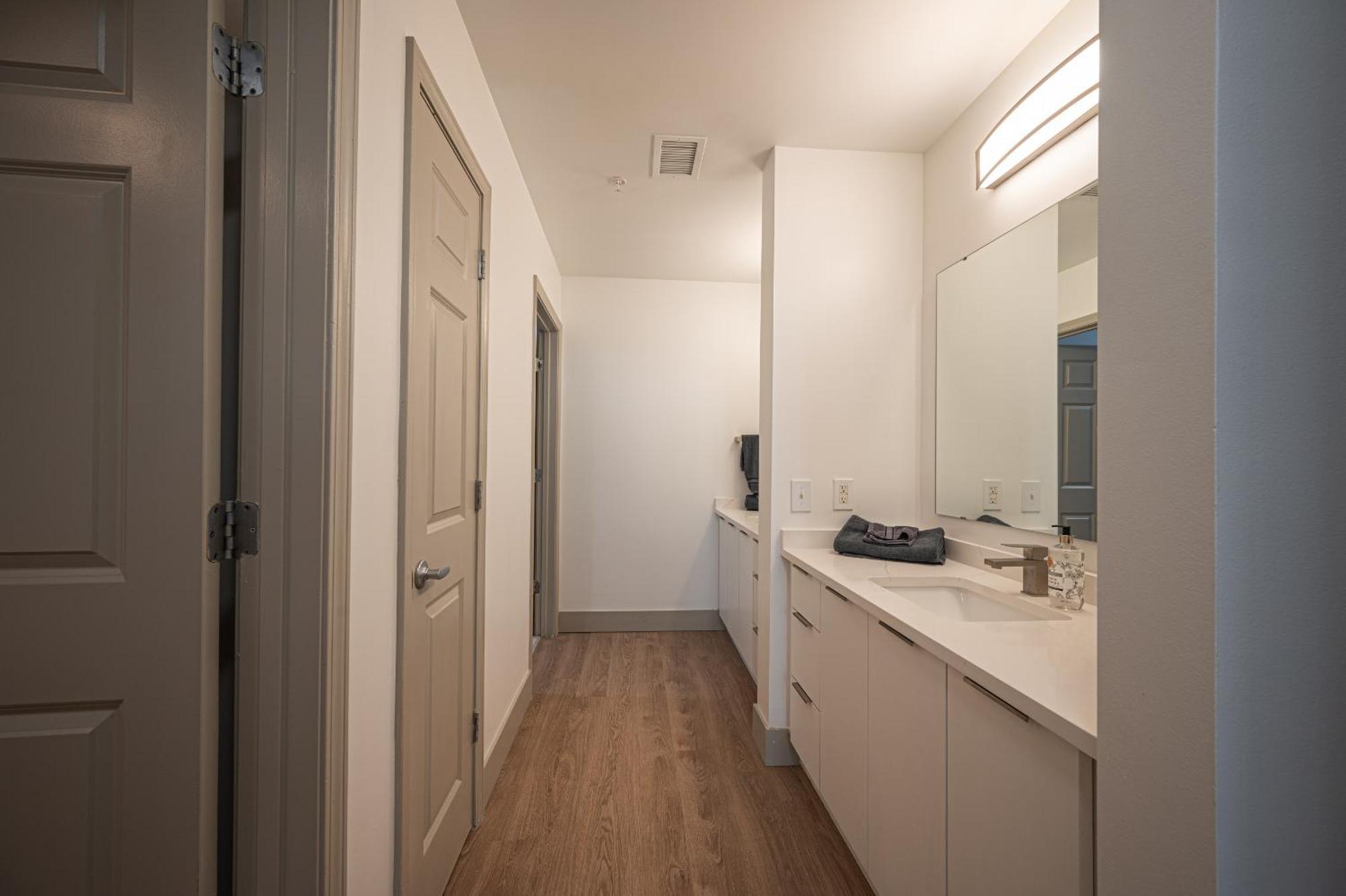 Apartment Classy Uptown Darling Charlotte