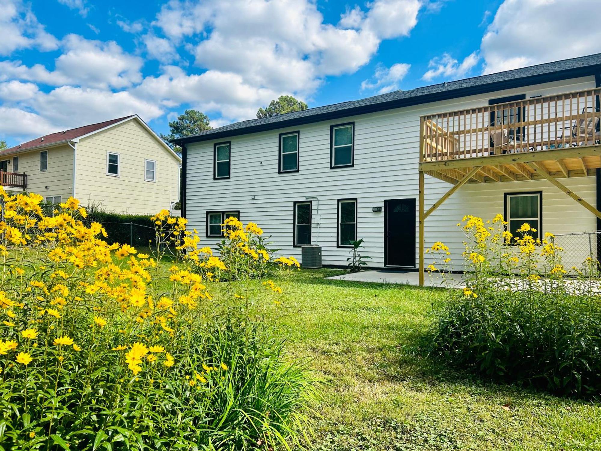 Comfy Lower Lvl With Jetted Tub Near Uptown And Unc Holiday home Charlotte