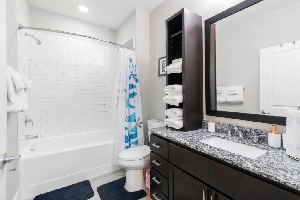 Apartment Luxury Dilworth 1br ◉ Near Food, Shops & Greenway