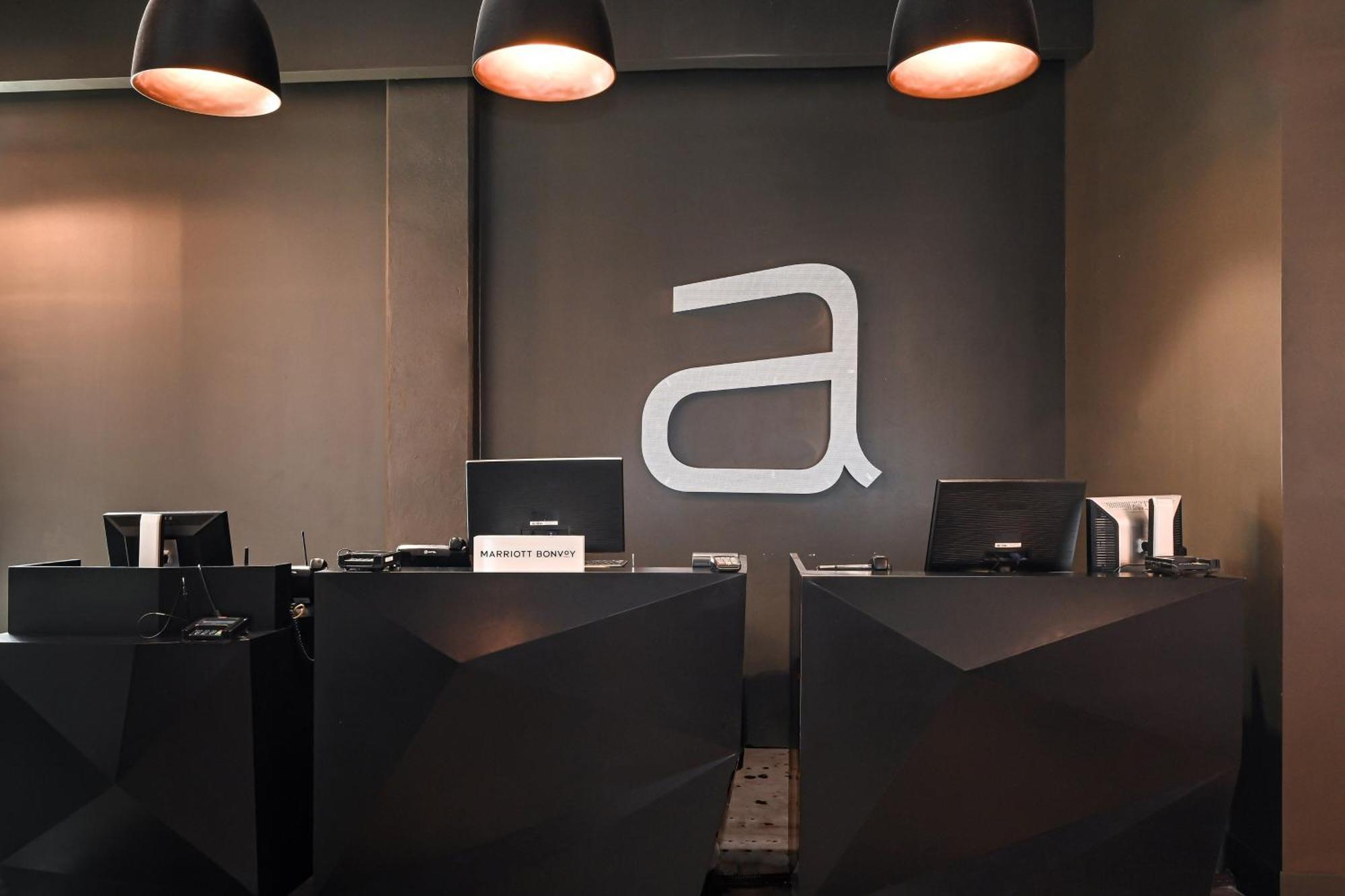 Aloft Center 2*