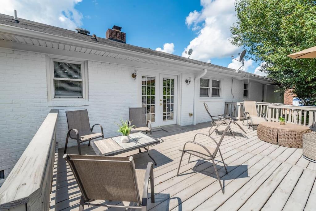 Charming, Cozy Close To Uptown, Airport & Whitewater Center *