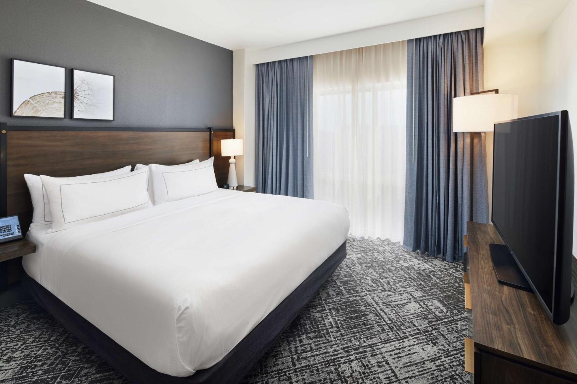 Hilton Airport 4* Charlotte