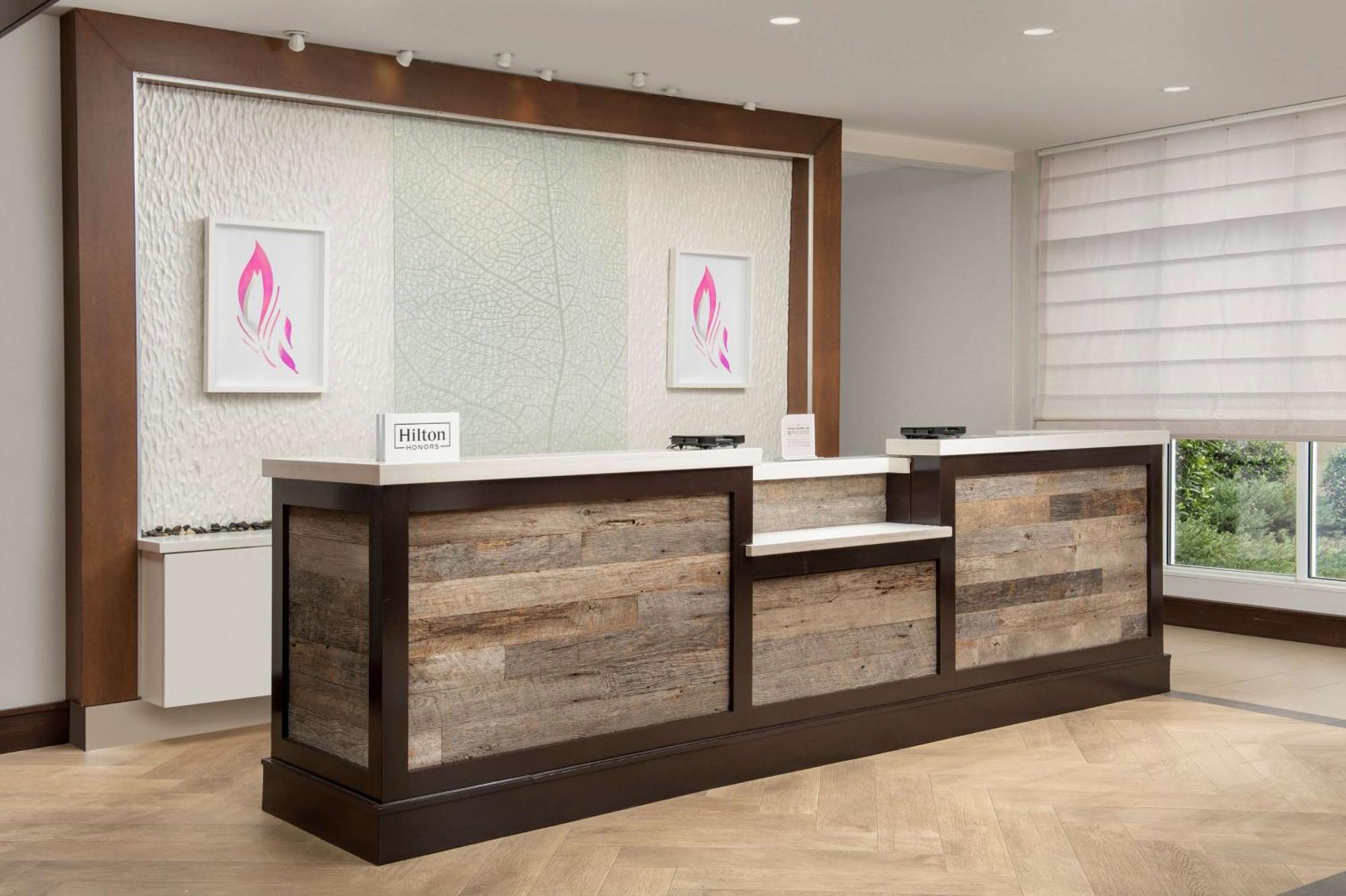 Hilton Garden Airport Hotel 3*