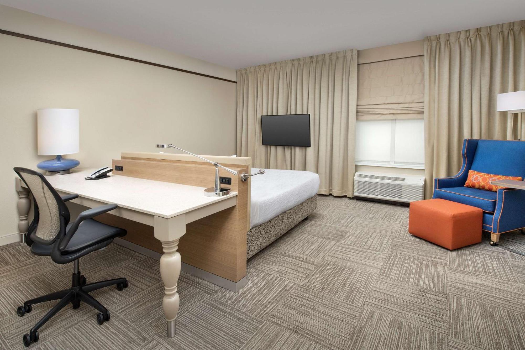 Hilton Garden Airport Hotel