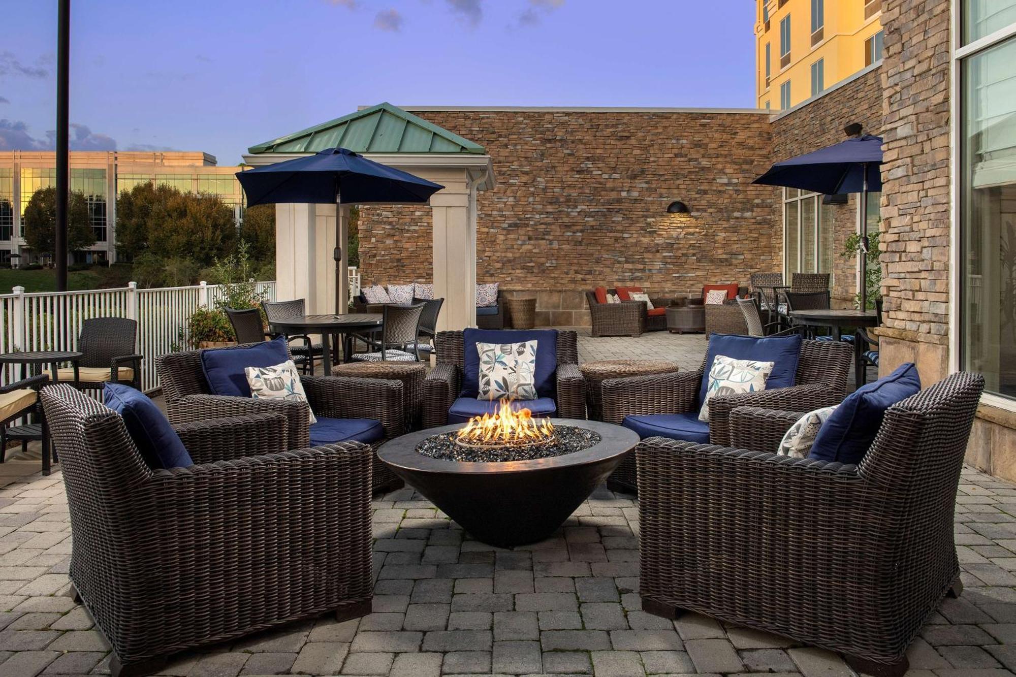Hilton Garden Airport Hotel 3*