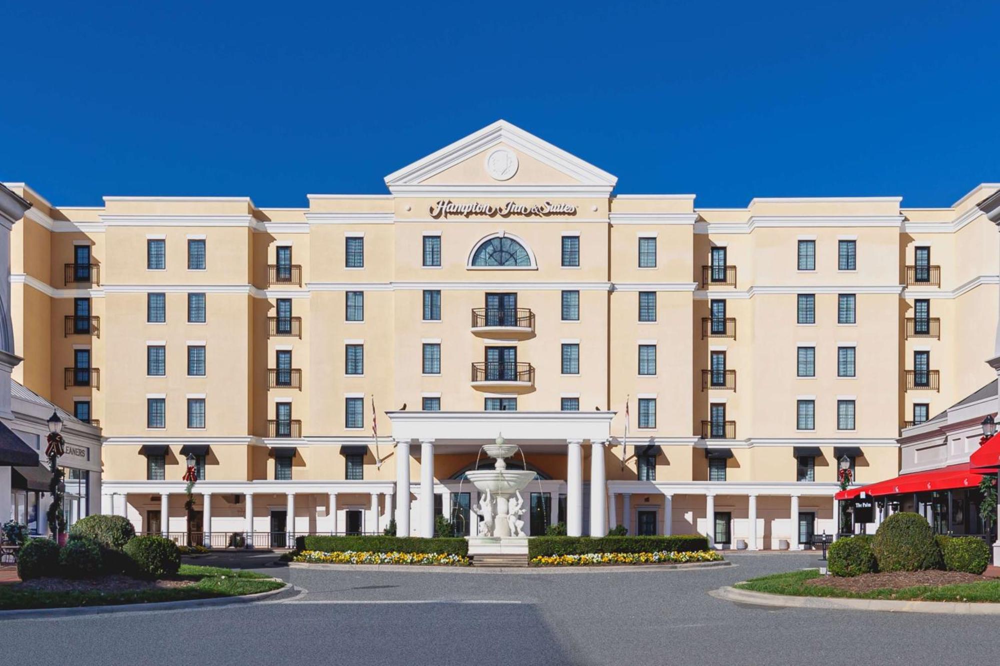 Hampton & South Park At Phillips Place 3*