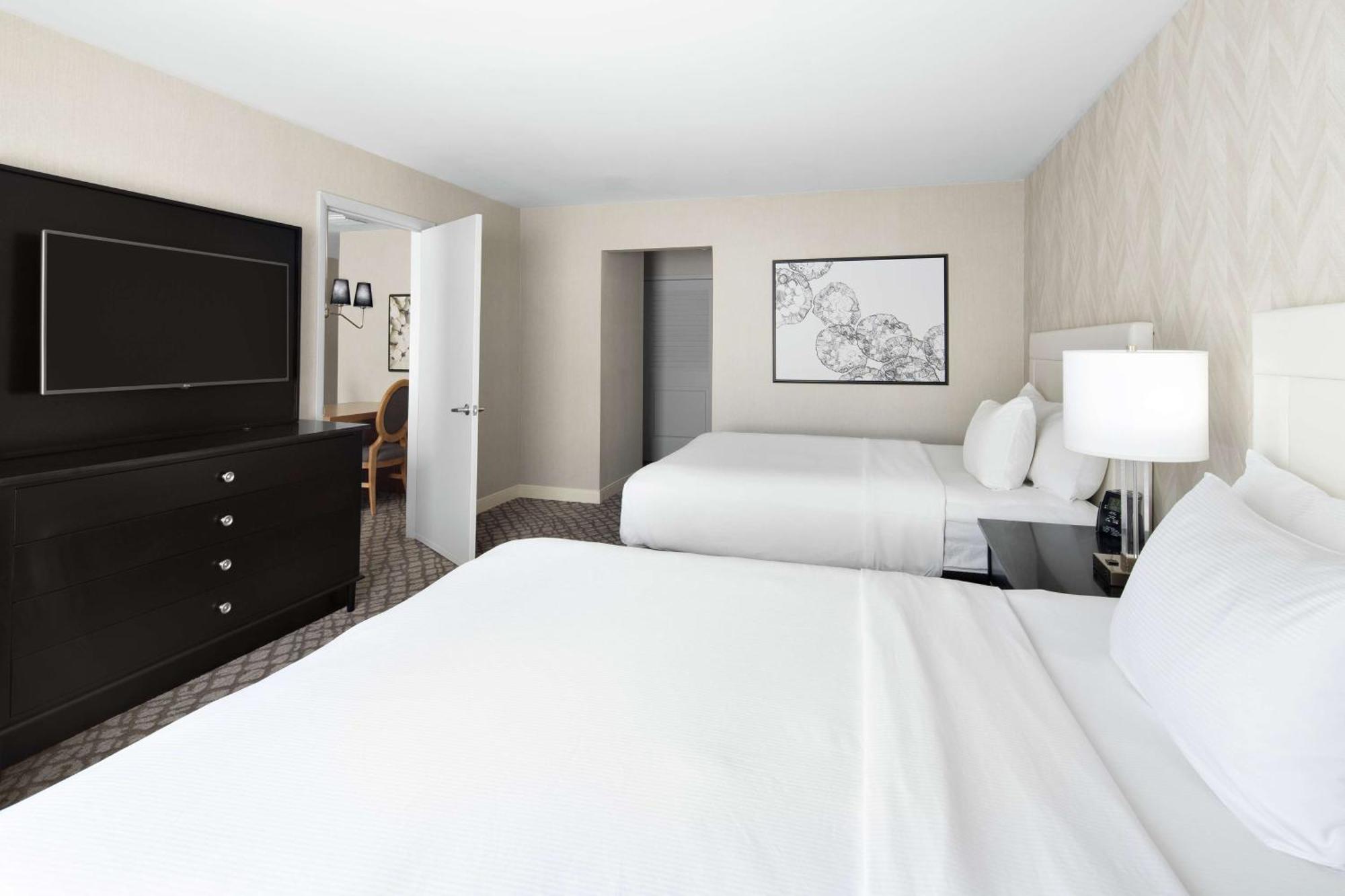 Doubletree By Hilton Charlotte/southpark 3* Charlotte