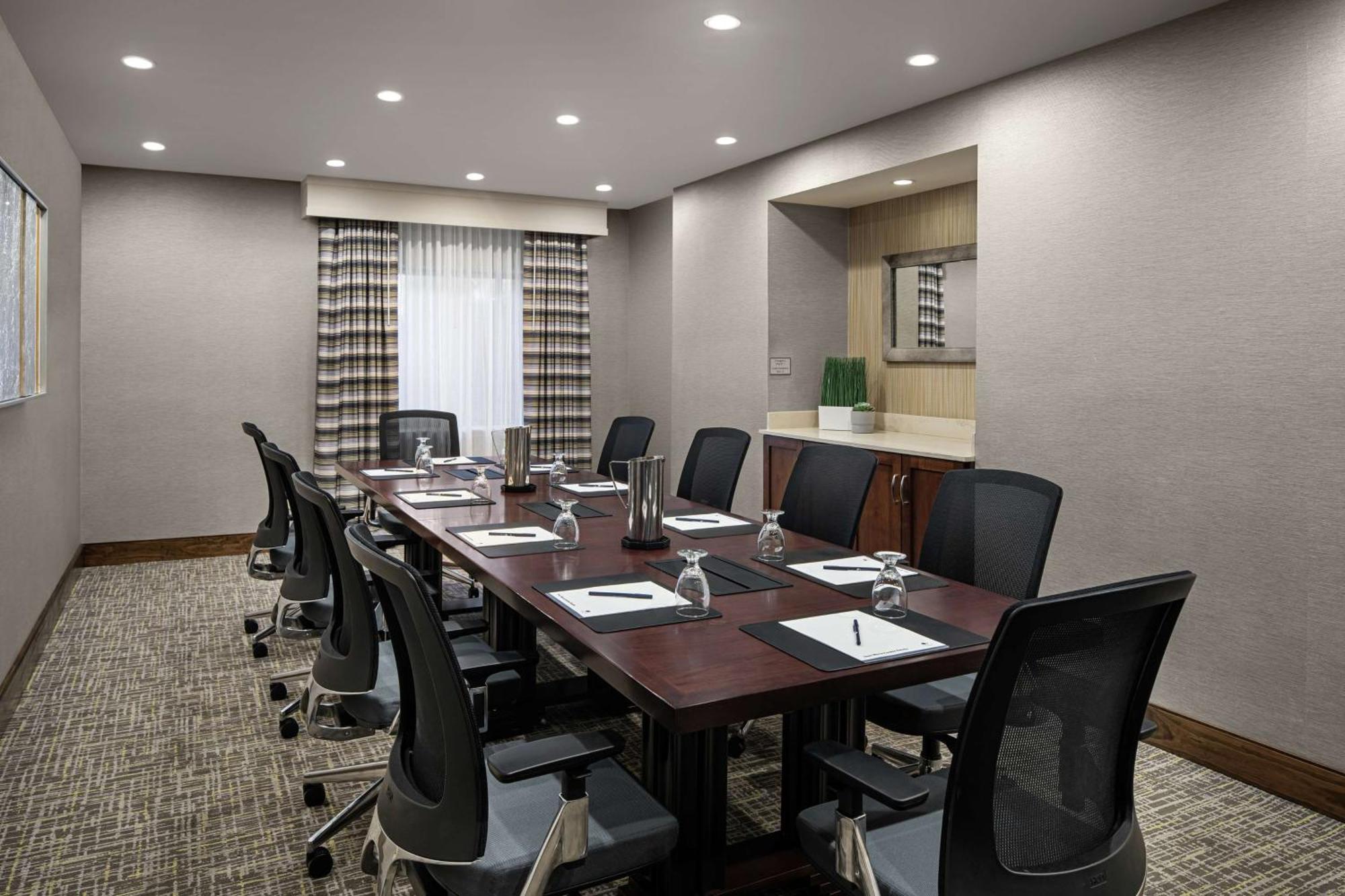 Hotel Doubletree By Hilton Charlotte/southpark Charlotte