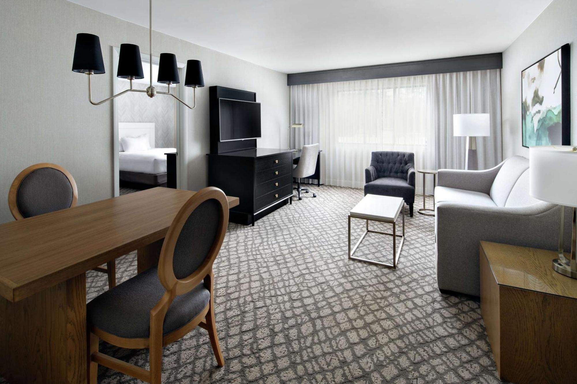 Doubletree By Hilton Charlotte/southpark Hotel 3*