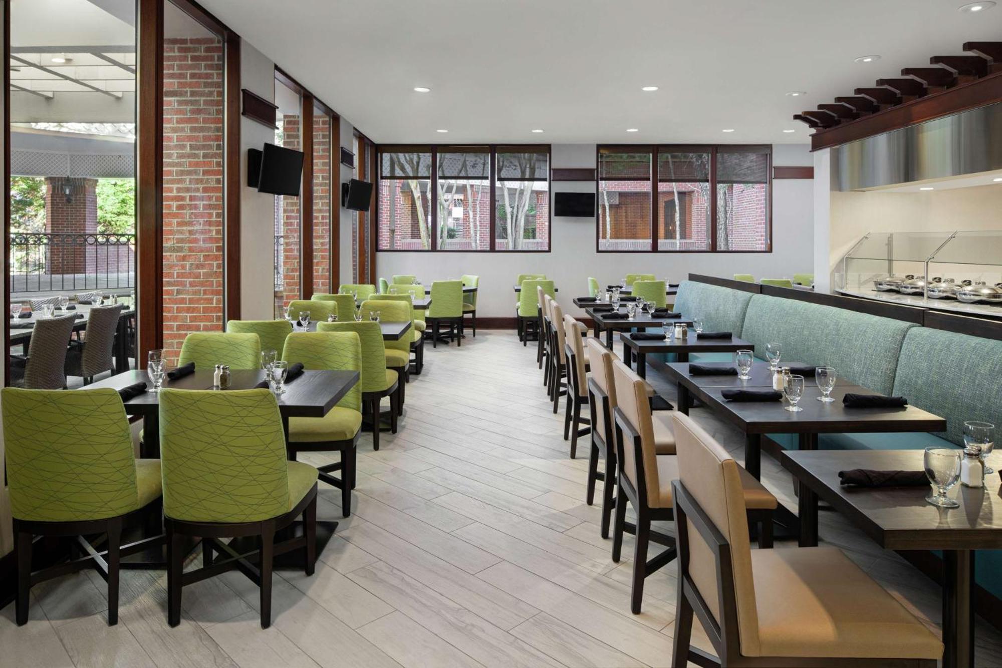 Hotel Doubletree By Hilton Charlotte/southpark 3*