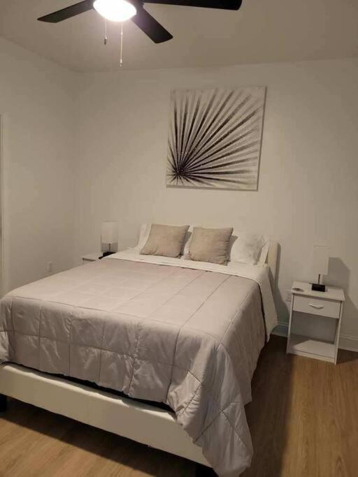 South Charlotte's Cozy & Modern Apartment Charlotte