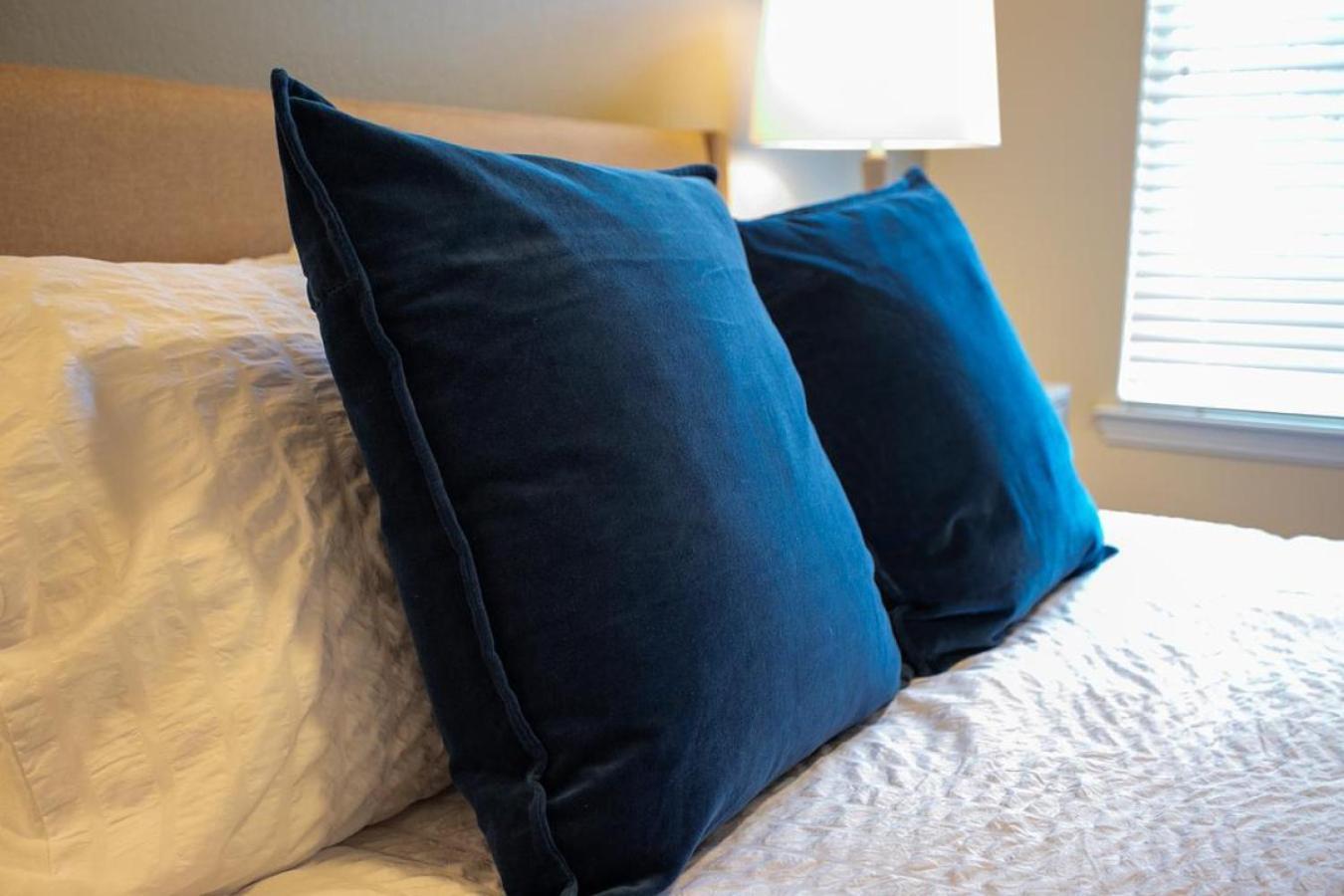 Apartment Landing - Modern With Amazing Amenities Charlotte
