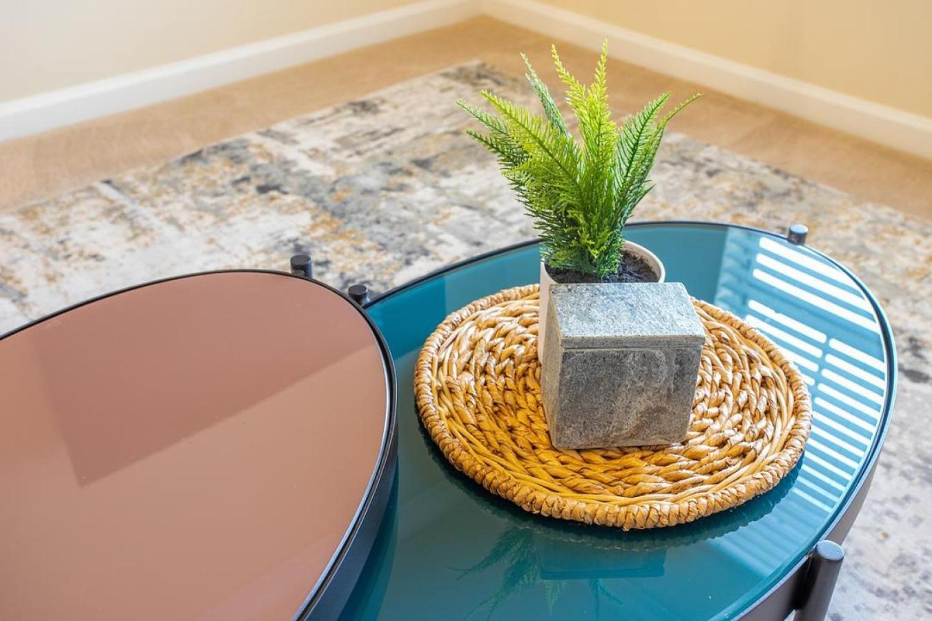 Apartment Landing - Modern With Amazing Amenities