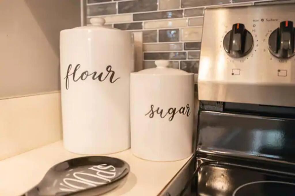Townhome - Near Uncc And Pnc Music Pavilion Charlotte