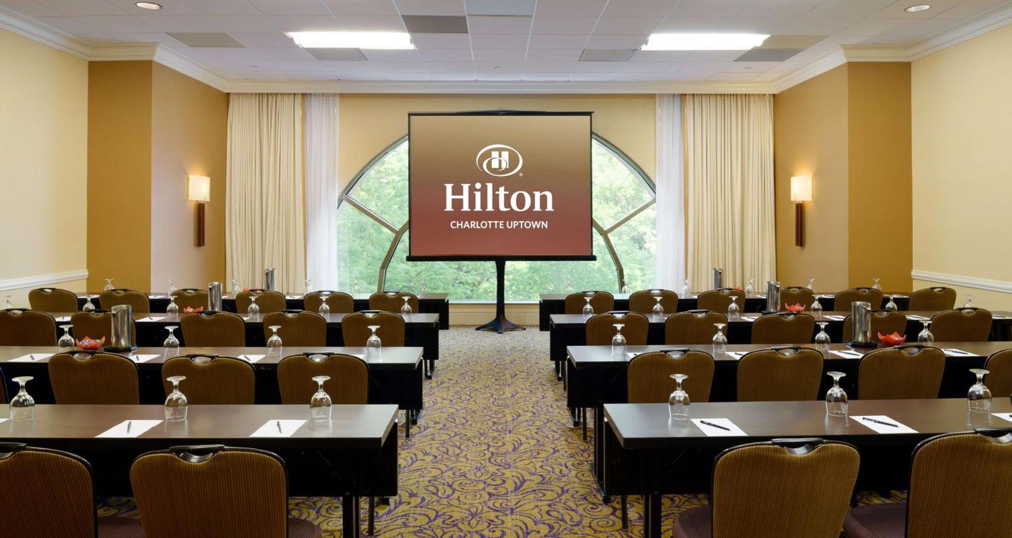Hilton Uptown 4*